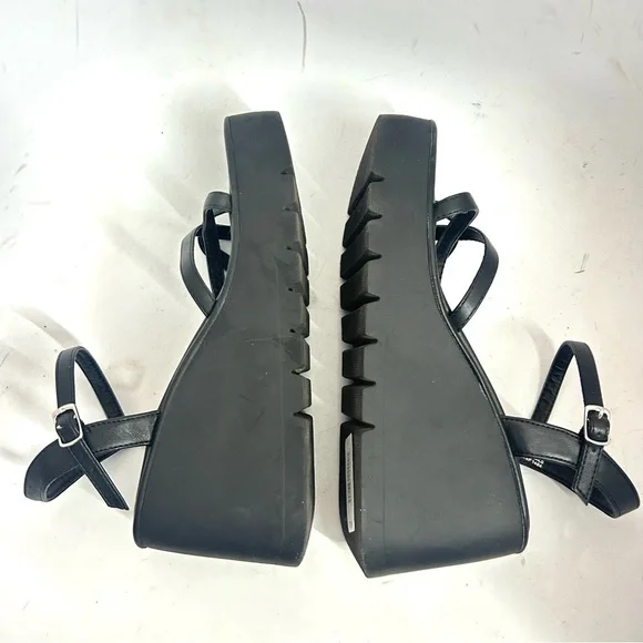 MADDEN GIRL Vault Platform Y2K 90s Black Strappy Chunky Heel Sandal Size 9 - Picture 7 of 9